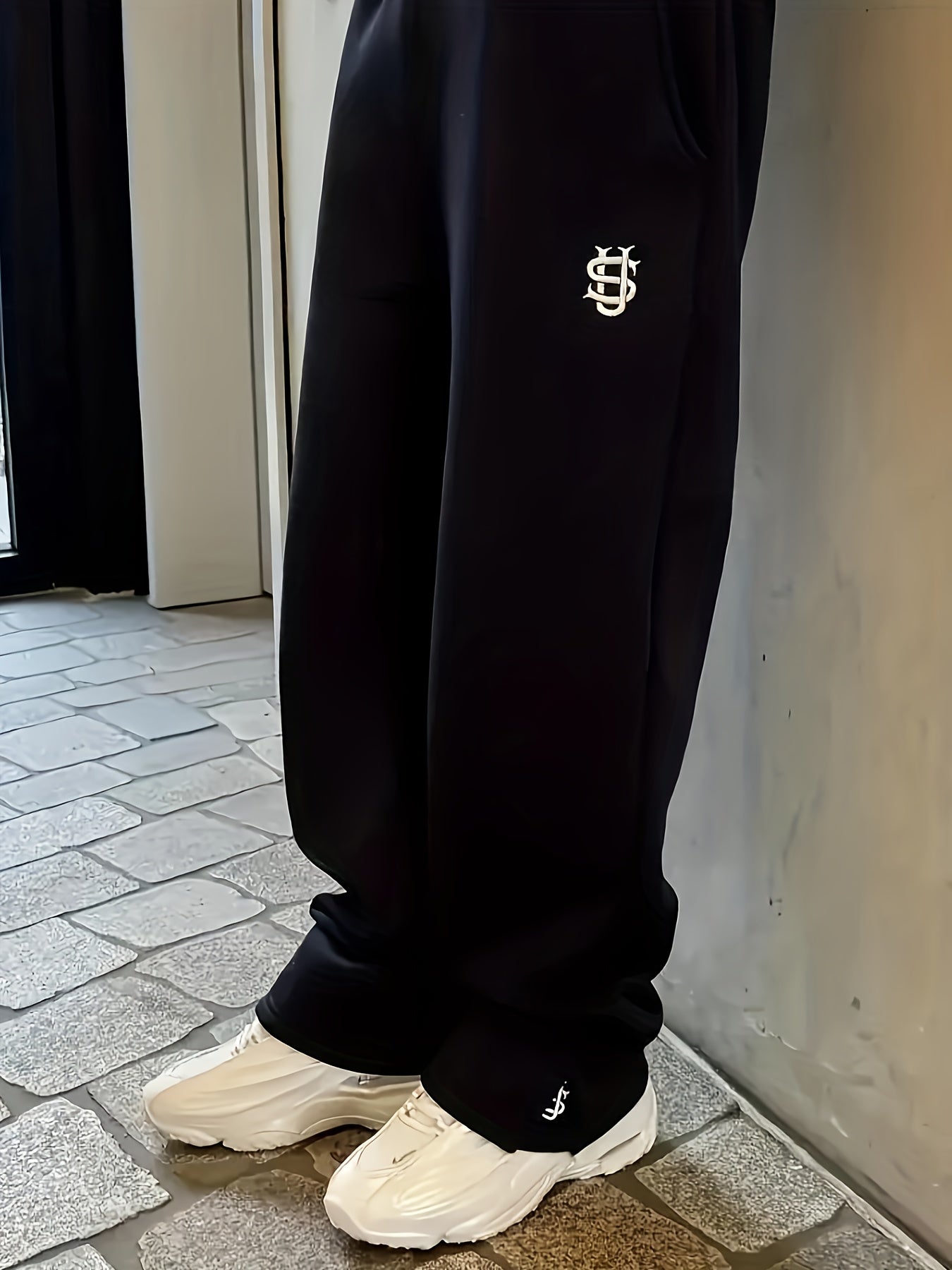 MOHR. OVERSIZED JOGGER